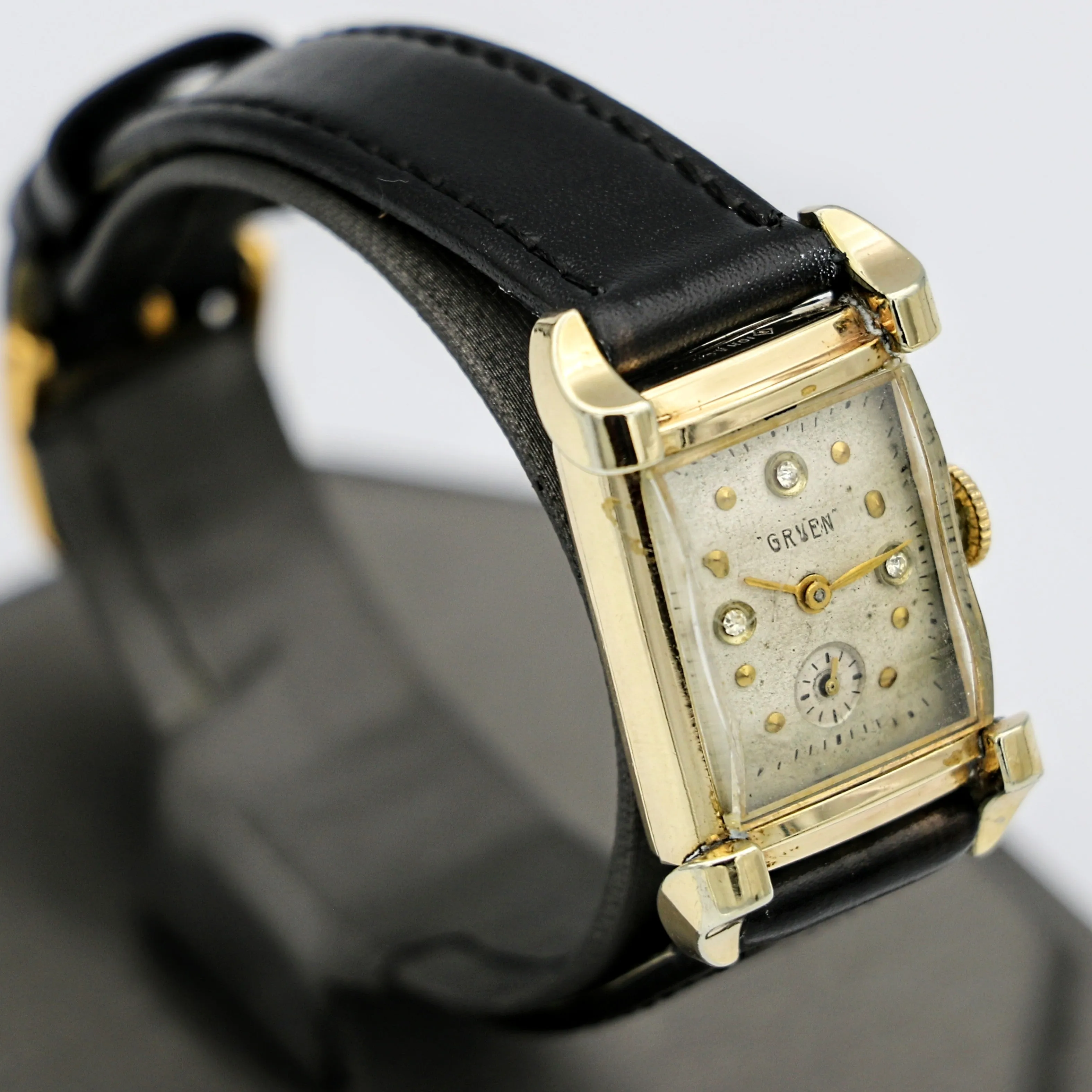 1940 GRUEN Watch Fancy Lugs - Diamond Dial Vintage Manual Wristwatch - In BOX!