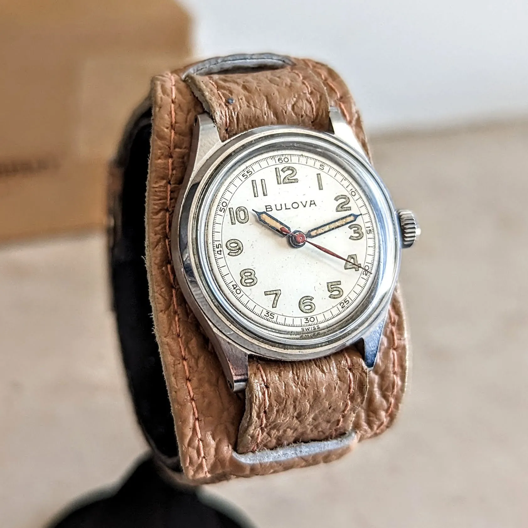 1944 BULOVA Watertite Service Wristwatch 17 Jewels Swiss Made Watch