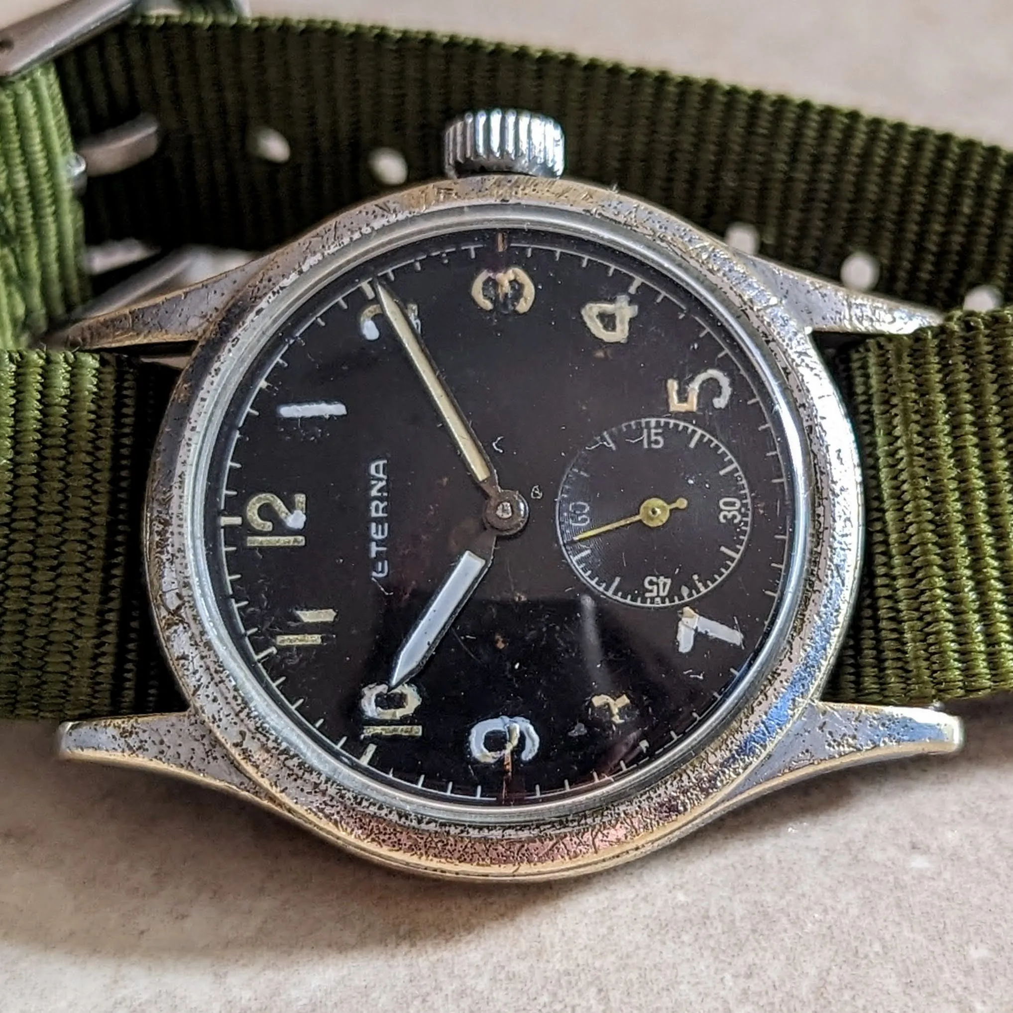 1944 ETERNA WWII Military Wristwatch 15 Jewels Cal. 520H Vintage Watch
