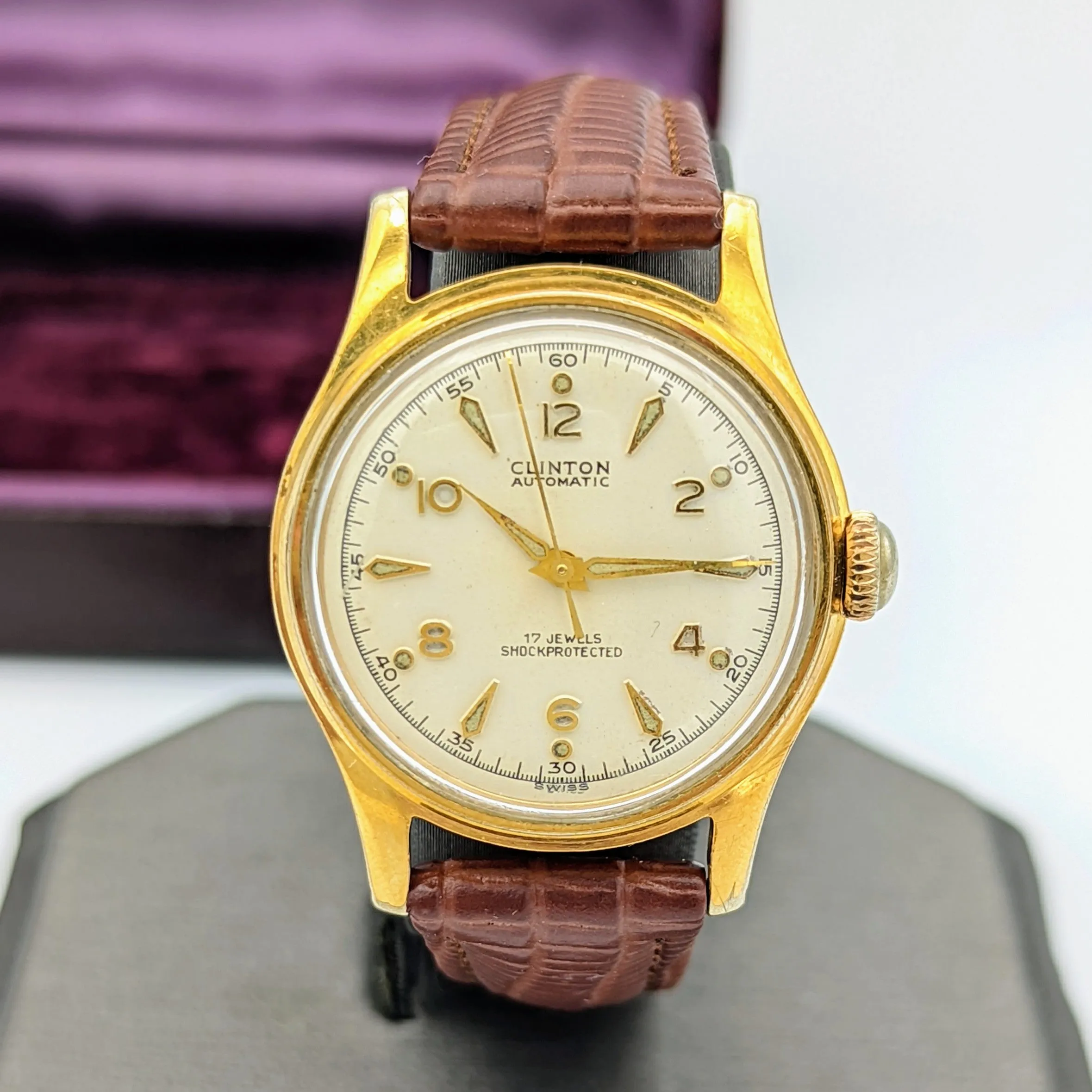 1950's CLINTON Automatic Watch Cal. 1361 17 Jewels Schockprotected Swiss Wristwatch