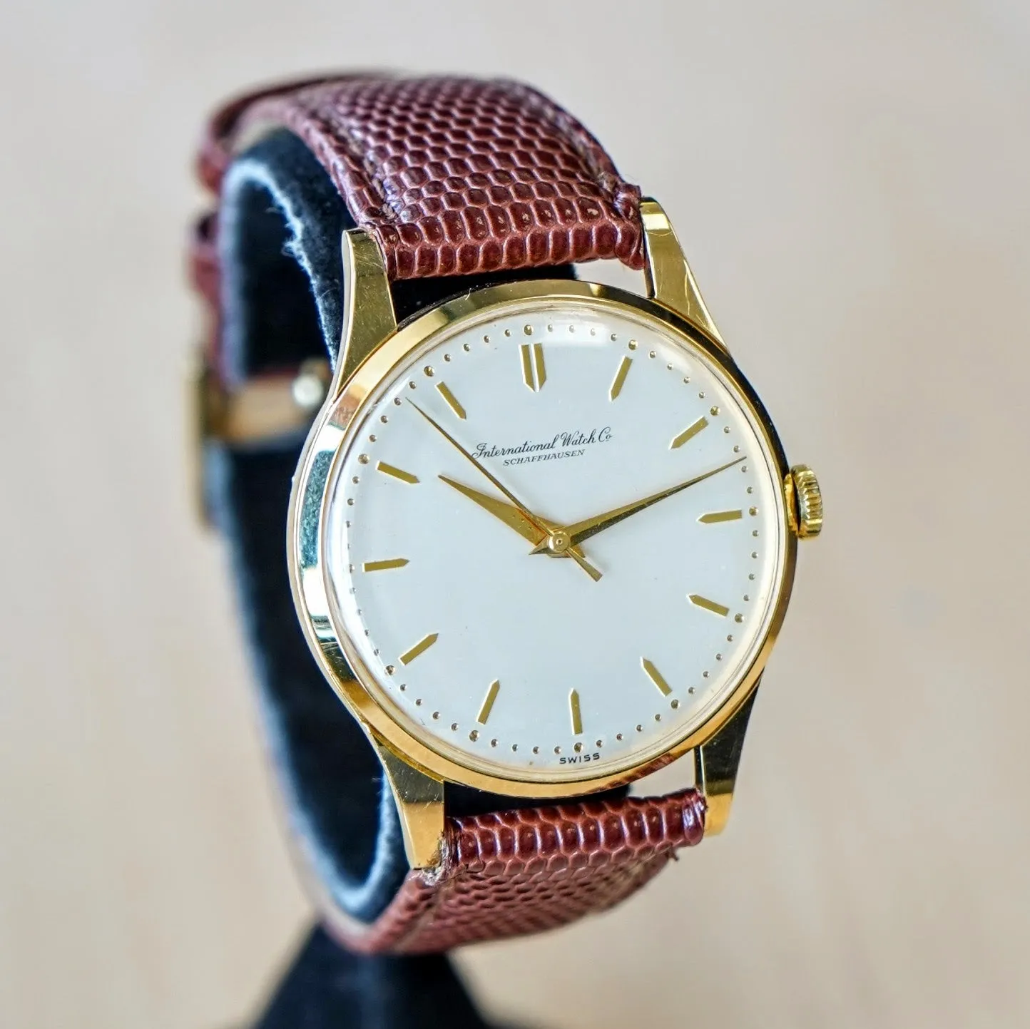 1960 International National Watch Co. 17 Jewels Cal. IWC 89 Wristwatch 18K GOLD