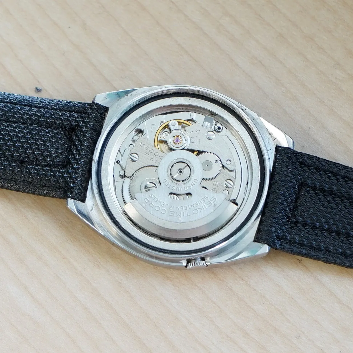 1977 SEIKO Automatic Watch Day/Date Indicator 7009-5059 Tonneau Case & Blue Dial