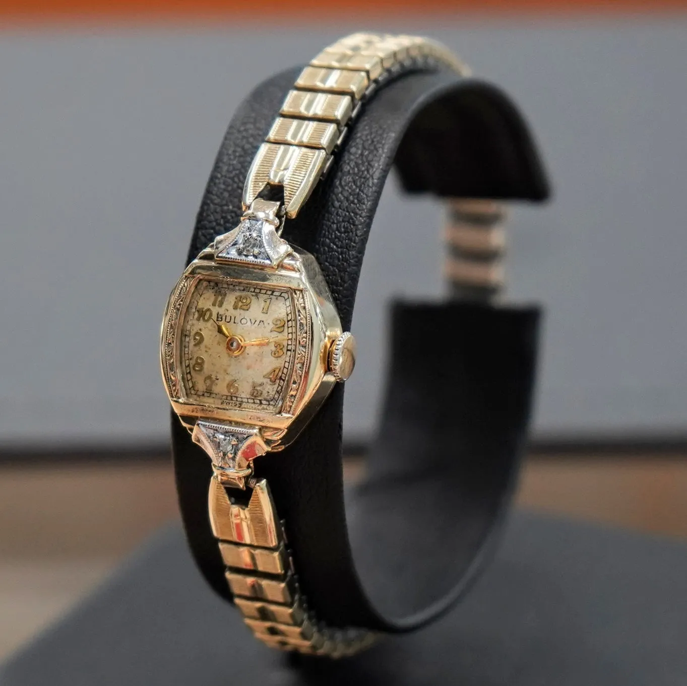 BULOVA 1945 'Ethel' Ladies Watch Two-Tone Fancy Case & Lugs 17 Jewels Cal. 6AH