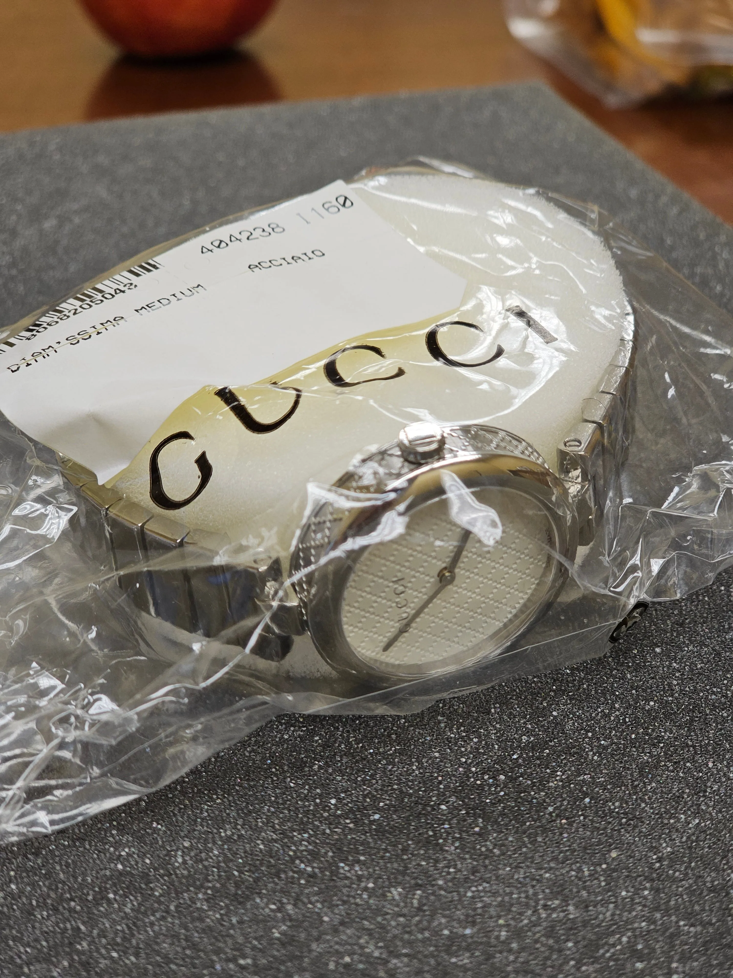 Gucci Diam'ssima Medium Stainless Steel Ladies Watch