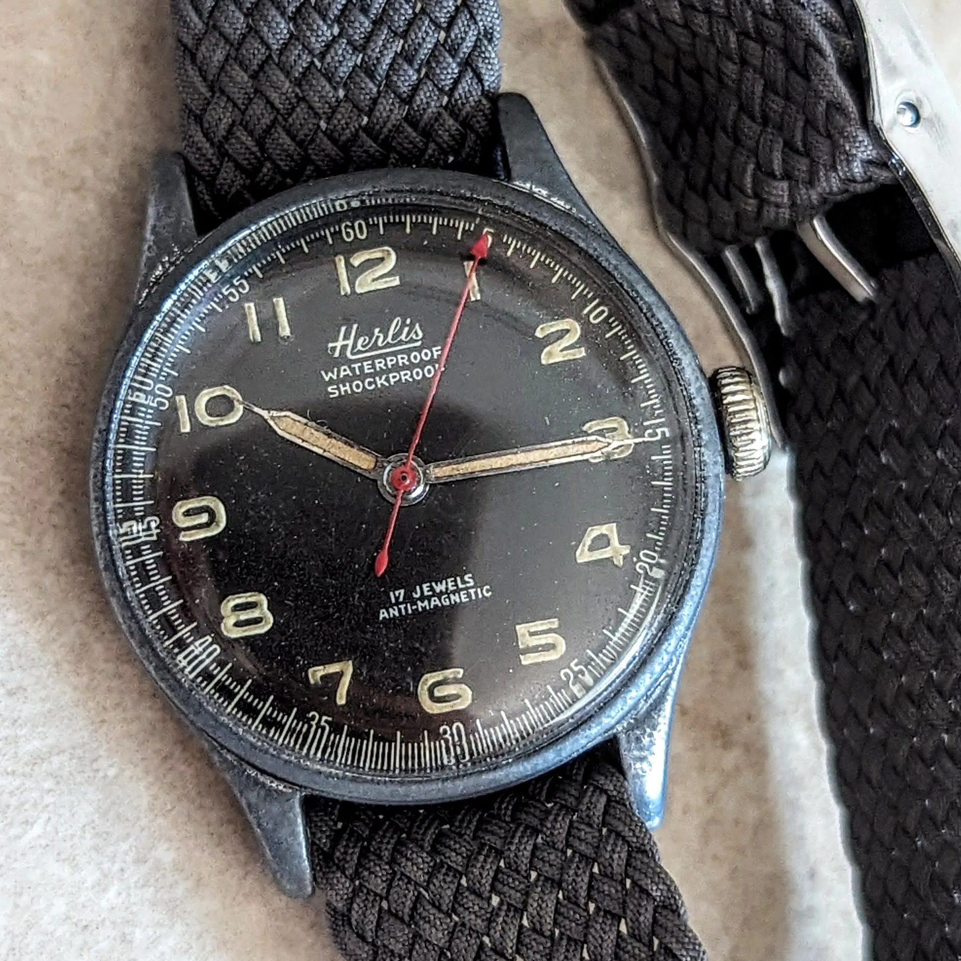 HERLIS Waterproof Military Wristwatch 17 Jewels Anti-Magnetic Swiss Made Watch