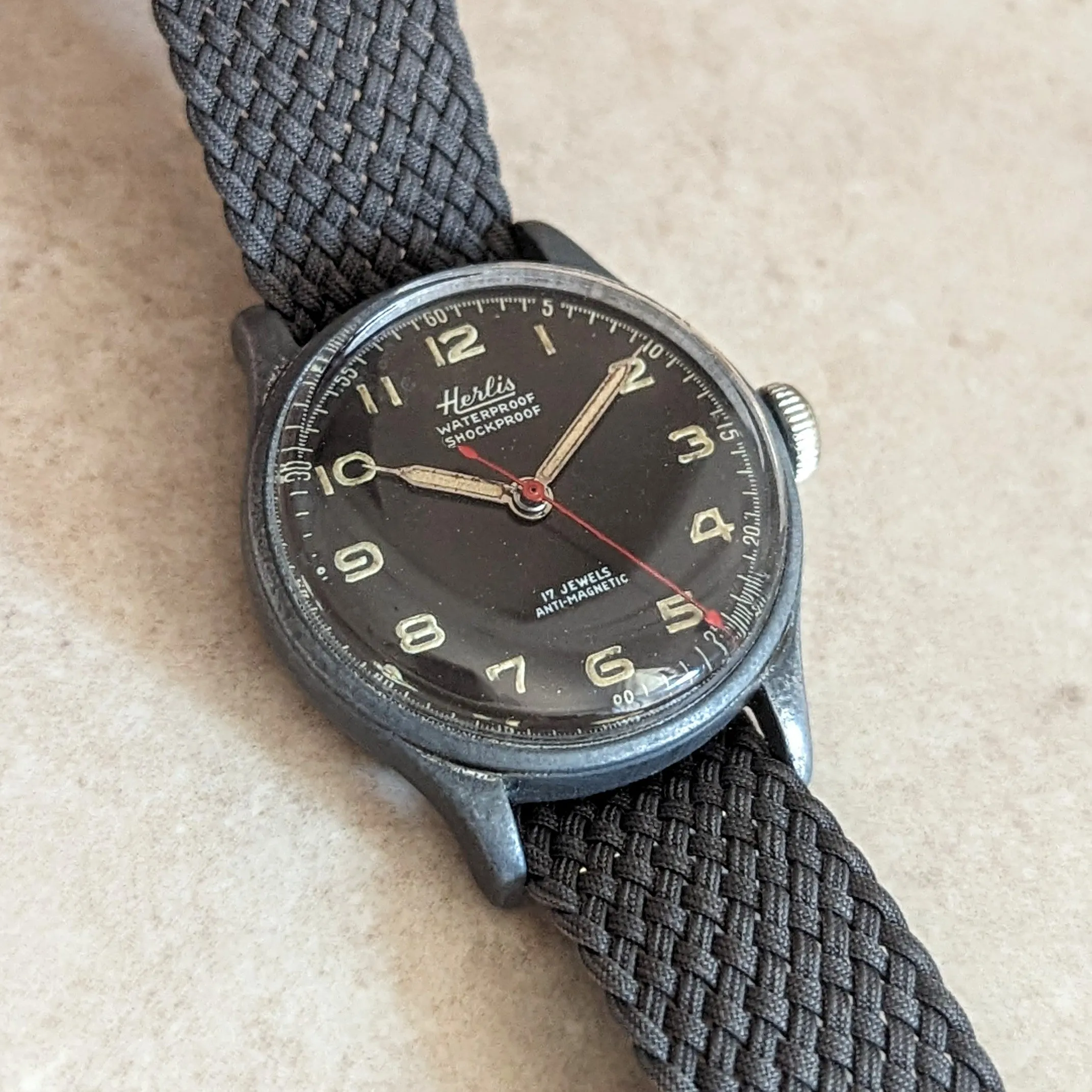 HERLIS Waterproof Military Wristwatch 17 Jewels Anti-Magnetic Swiss Made Watch
