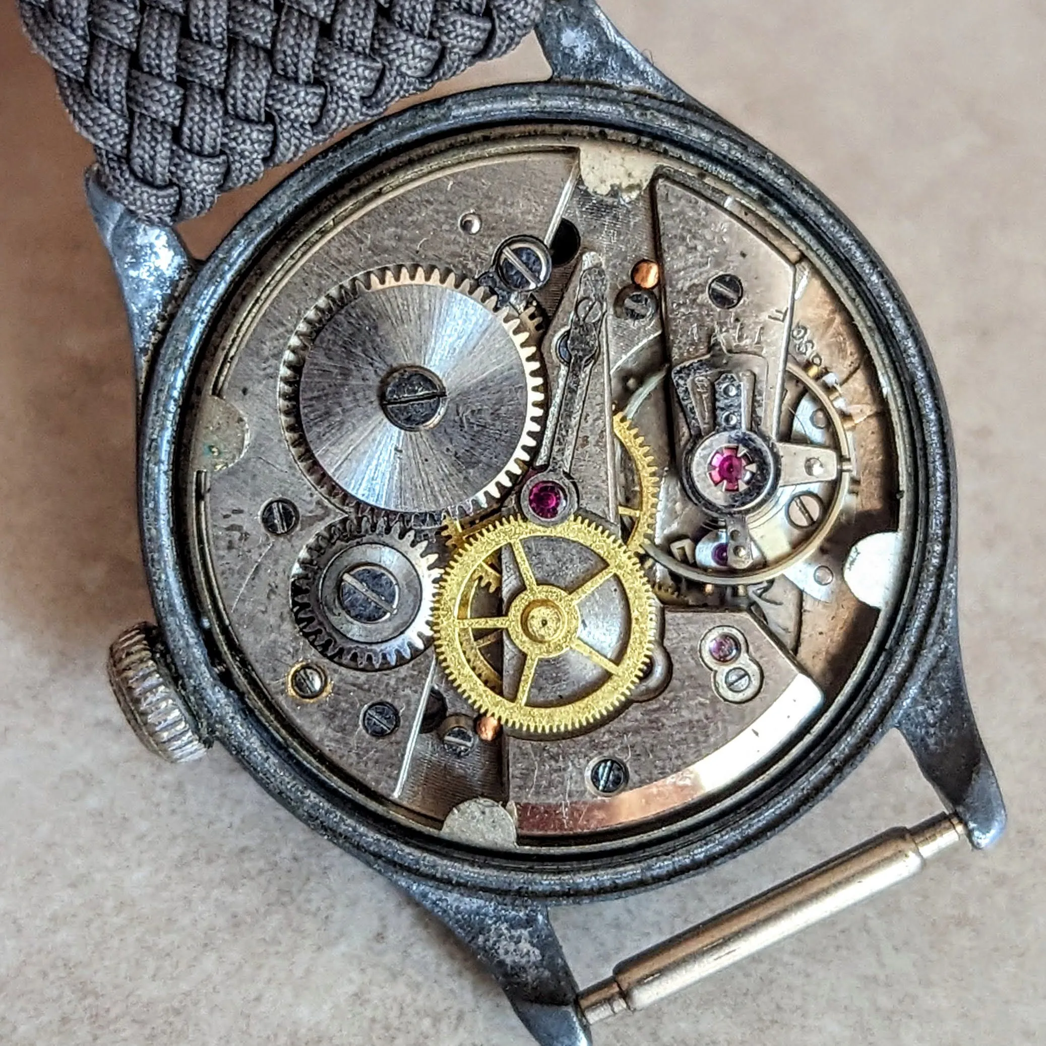 HERLIS Waterproof Military Wristwatch 17 Jewels Anti-Magnetic Swiss Made Watch