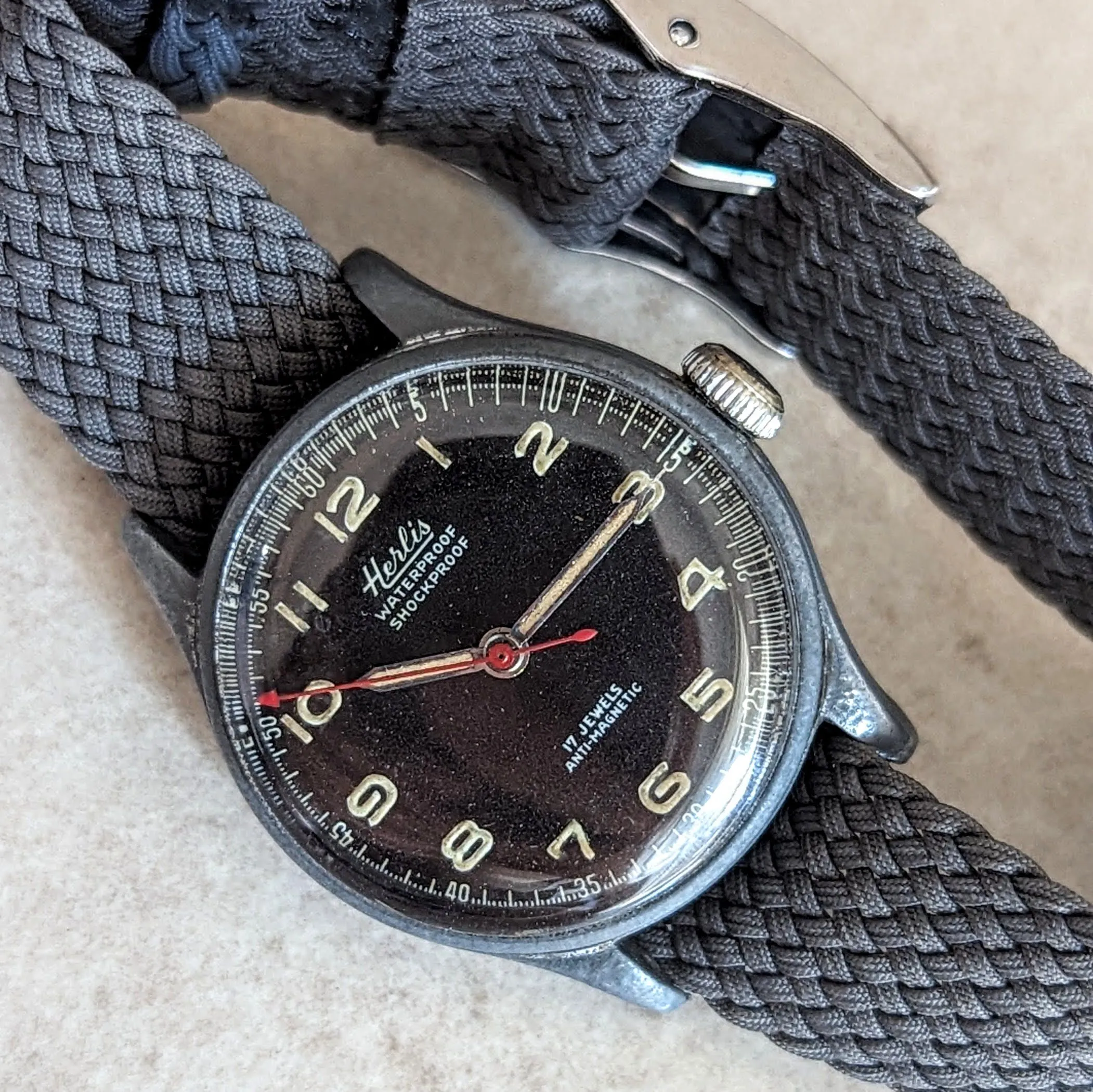 HERLIS Waterproof Military Wristwatch 17 Jewels Anti-Magnetic Swiss Made Watch