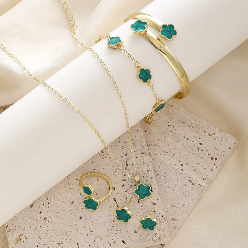 Lucky Flower Jewelry Set – 5-Piece Elegance