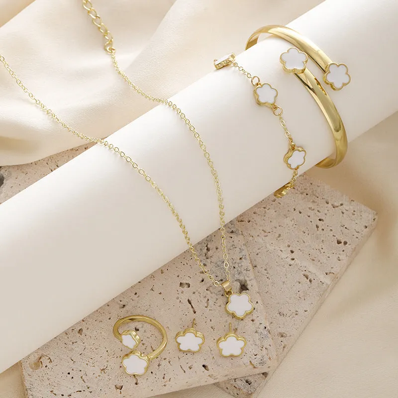 Lucky Flower Jewelry Set – 5-Piece Elegance