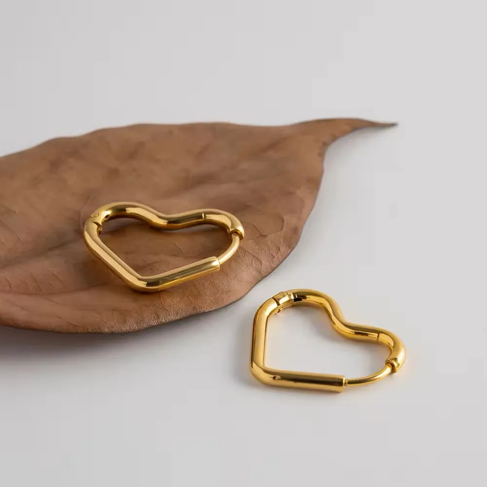 Minimalist Romantic Heart Circle Piercing Earrings