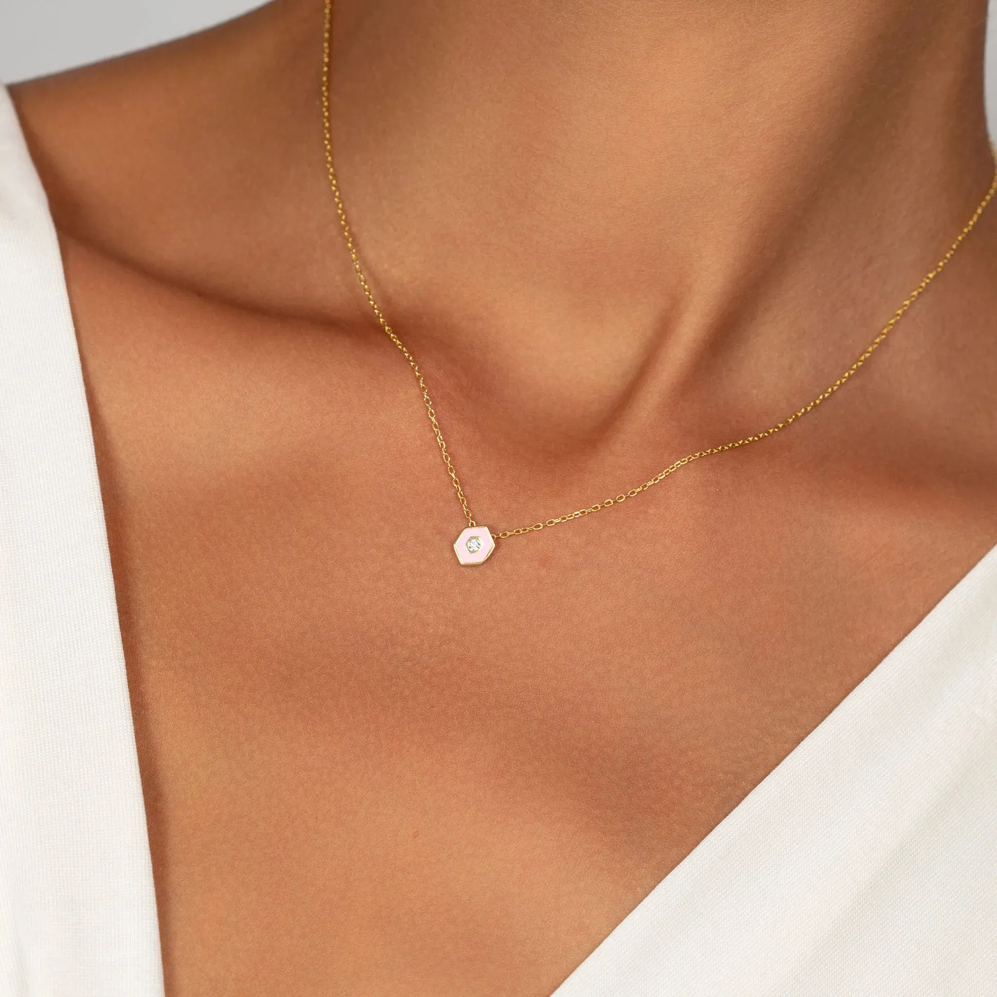 Minimalist Vivid Neclace