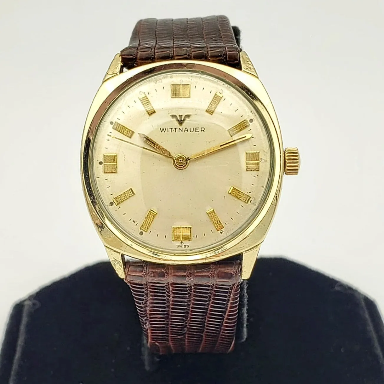 Vintage Wittnauer Wristwatch Swiss Caliber 11WSG2 17 Jewels Watch