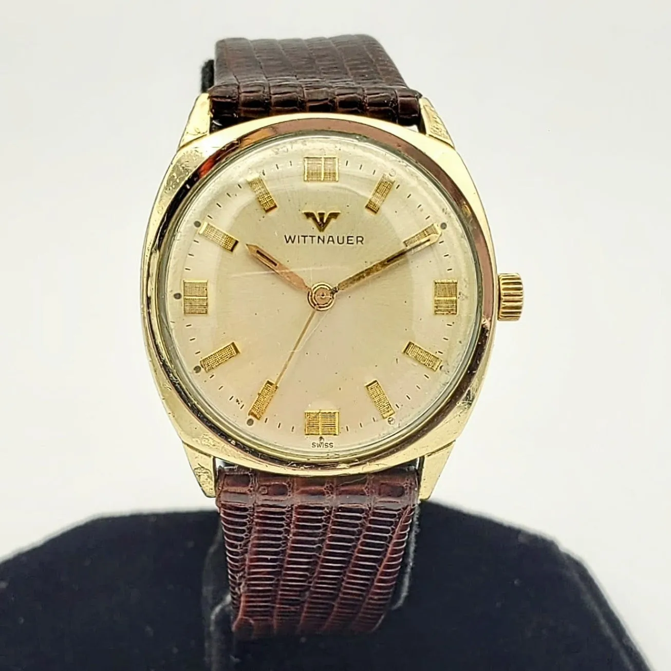 Vintage Wittnauer Wristwatch Swiss Caliber 11WSG2 17 Jewels Watch
