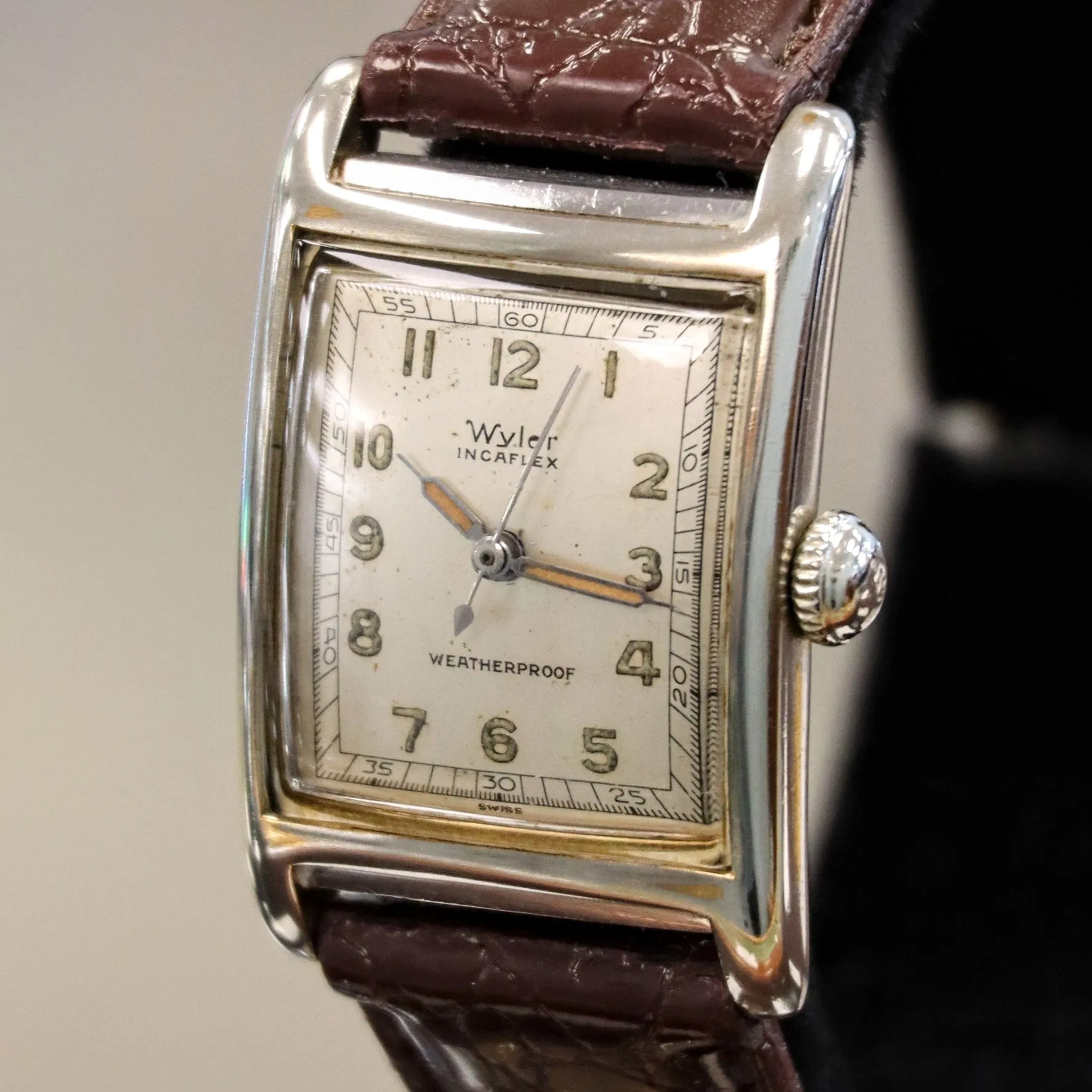 Vintage WYLER Incaflex Watch Mechanical Weatherproof Wristwatch Tank Case 23mm